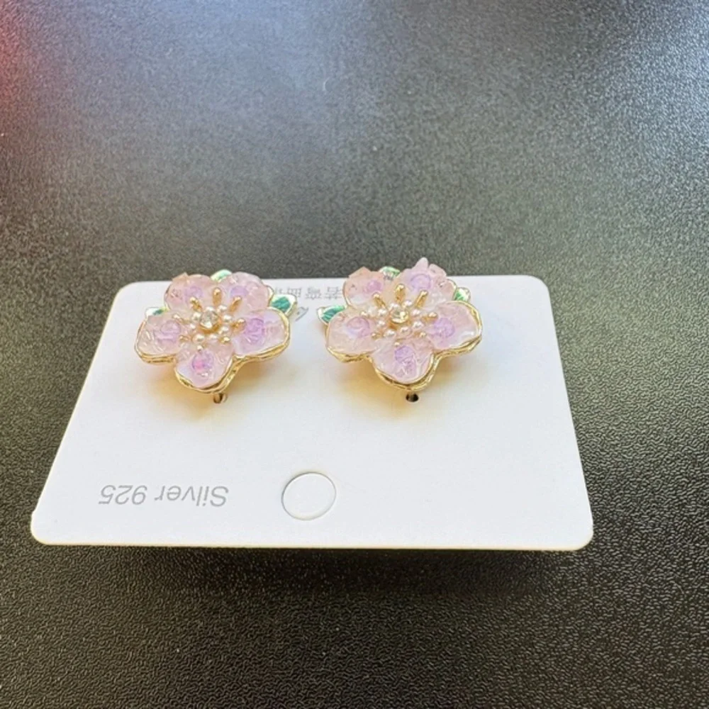 925 Sterling Silver Pink Flower Stud‎ Earrings – Handmade Crystal & Pearl Detai